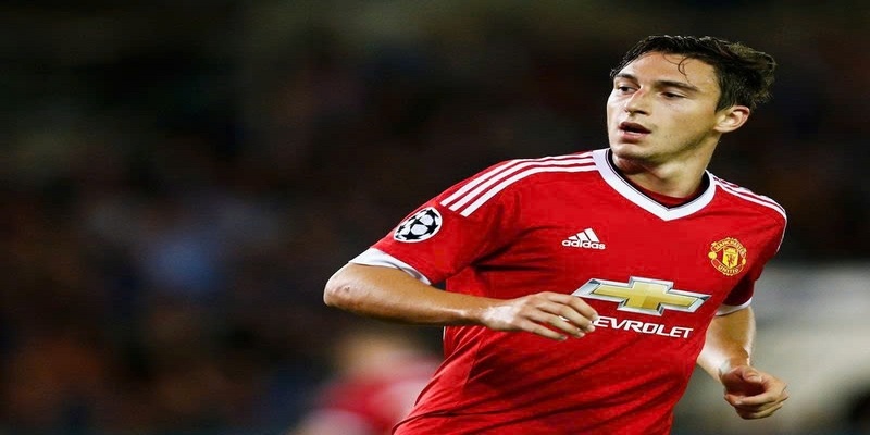 Old Trafford là nơi đã nâng tầm Matteo Darmian